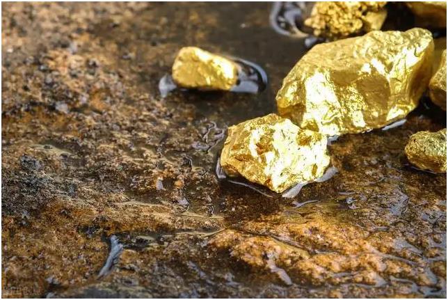 关于金矿采矿方法的优化选择思考论文