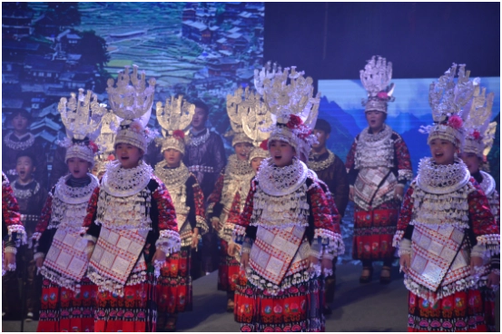 贵州黔东南地区民族合唱发展研究论文