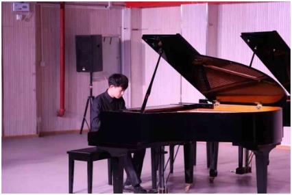 钢琴组曲《巴蜀之画》的艺术特征与演奏分析论文