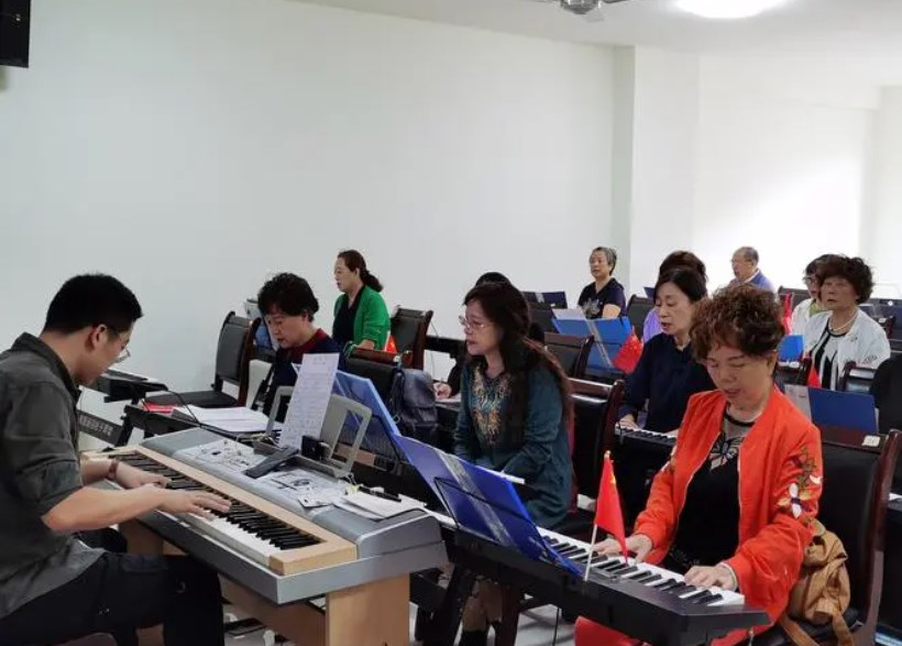 洛阳老年大学音乐教育的思考与建议论文