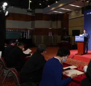 互联网时代数字素养对大学生在线学习的影响——基于链式中介模型论文