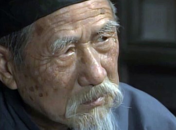 《四世同堂》中祁家的代表人物形象论文