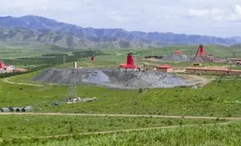 内蒙古自治区双尖子山银铅锌矿床地质特征及控矿因素论文