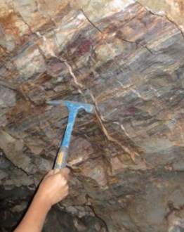 深部区域破碎围岩开拓巷道围岩控制技术研究论文